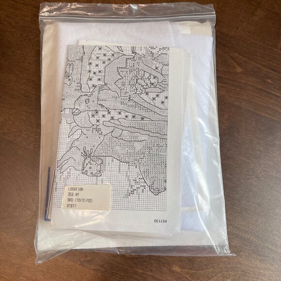 Candamar Designs Inc. Embellished Cross Stitch Kit 51130 Arctic Animals Stocking - Picture 4 of 4